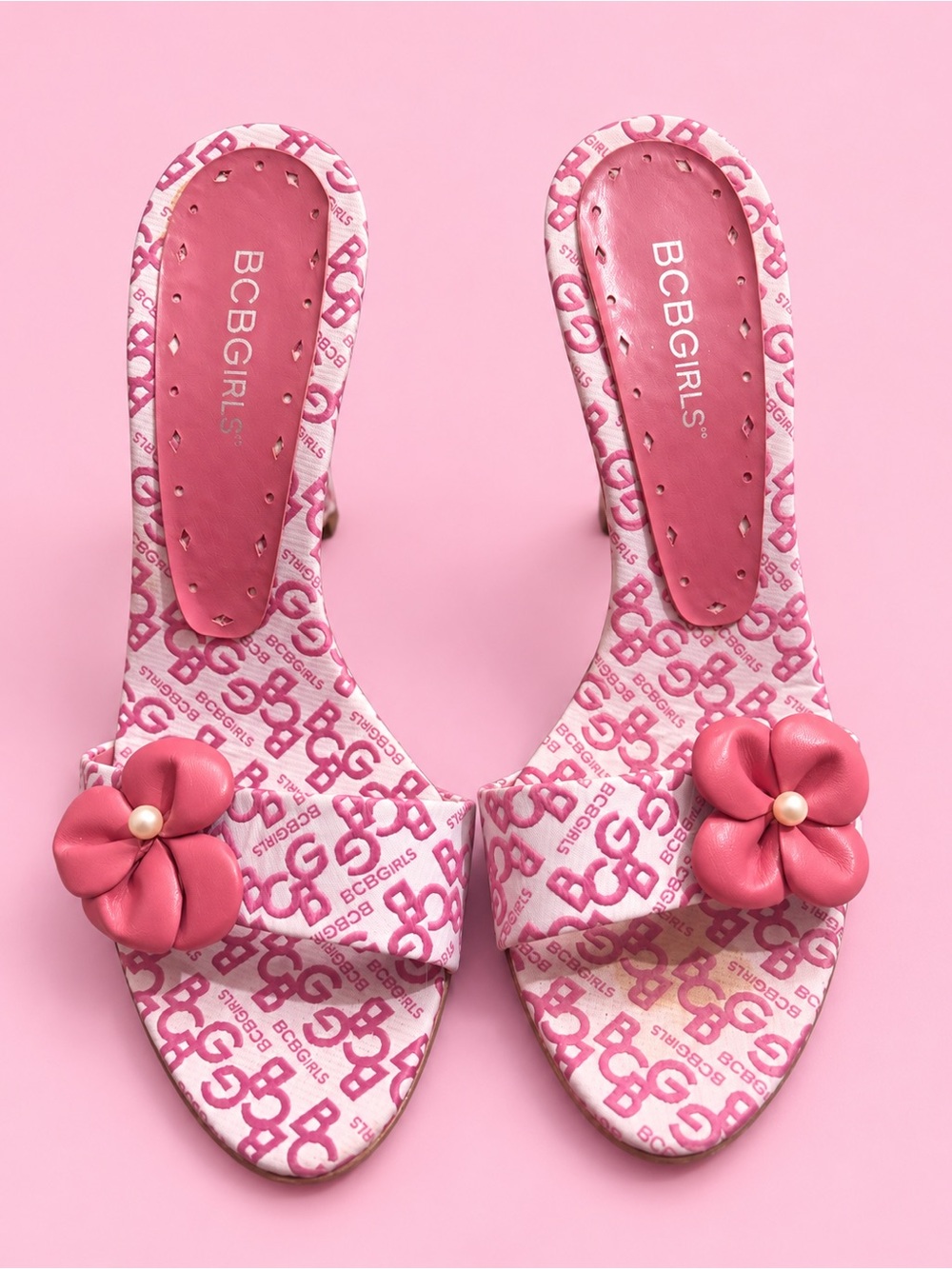 BCBGirls Vintage Y2K Pink Monogram Wedge Sandals Flower Pearl Sz 7